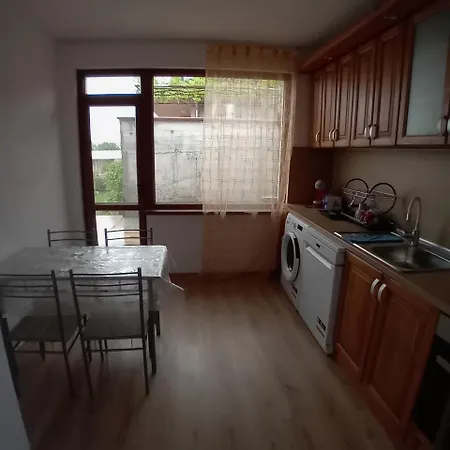 Gæstehus Стаи Загости Рай *